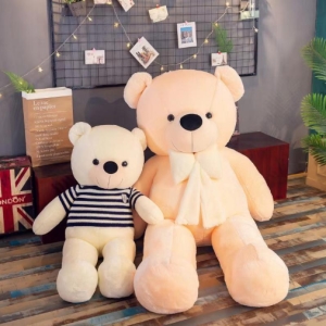 Gấu bông lớn thắt nơ đáng yêu