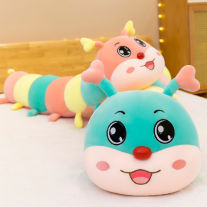Gấu ôm hình sâu dễ thương
